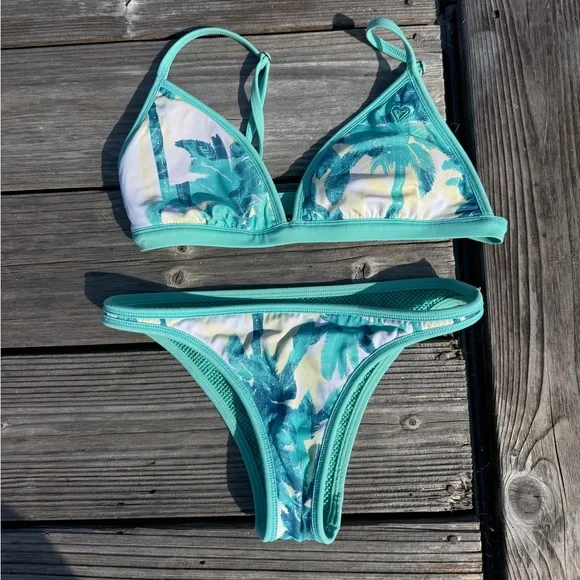 Roxy bikini set - Picture 1 of 2